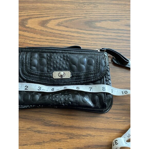 Small black faux crocodile zippered wristlet bag - Picture 6 of 7